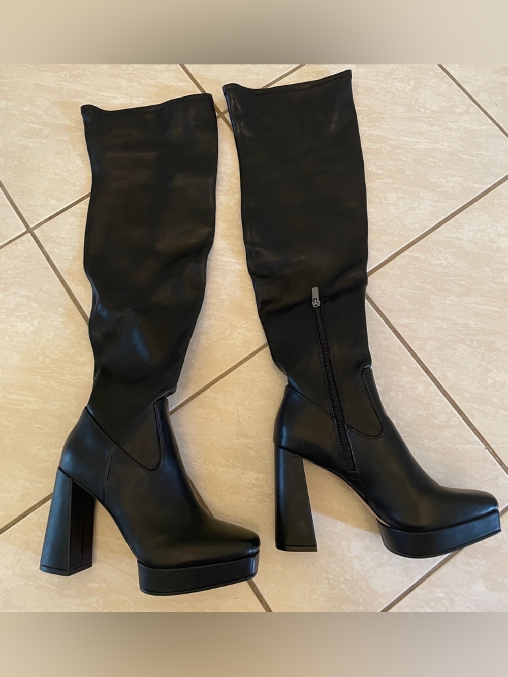 Women's Black Knee-High Platform Block Heel Boots